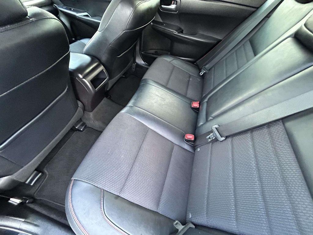 Toyota Camry XLE Auto (Natl) 2017