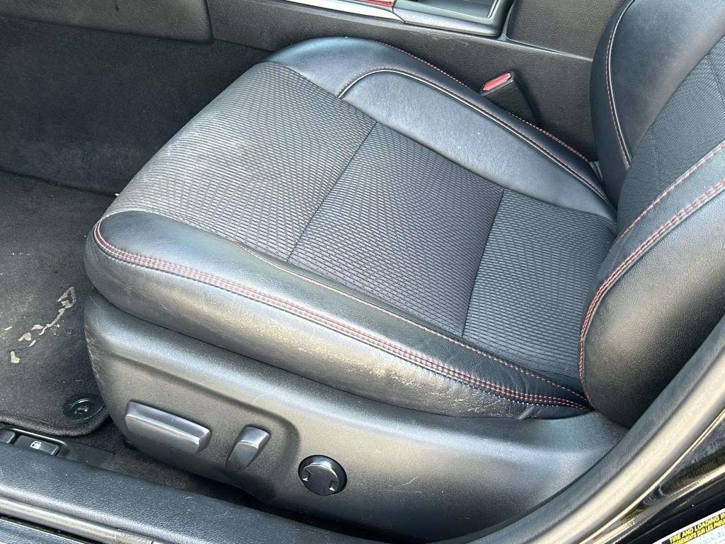Toyota Camry XLE Auto (Natl) 2017