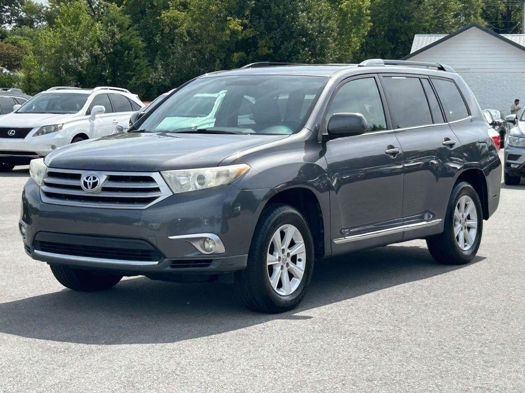 Toyota Highlander 4WD 4dr V6 Base (Natl) 2011