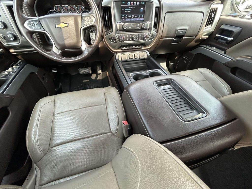 Chevrolet Silverado 1500 4WD Crew Cab 143.5" LTZ w/2LZ 2017