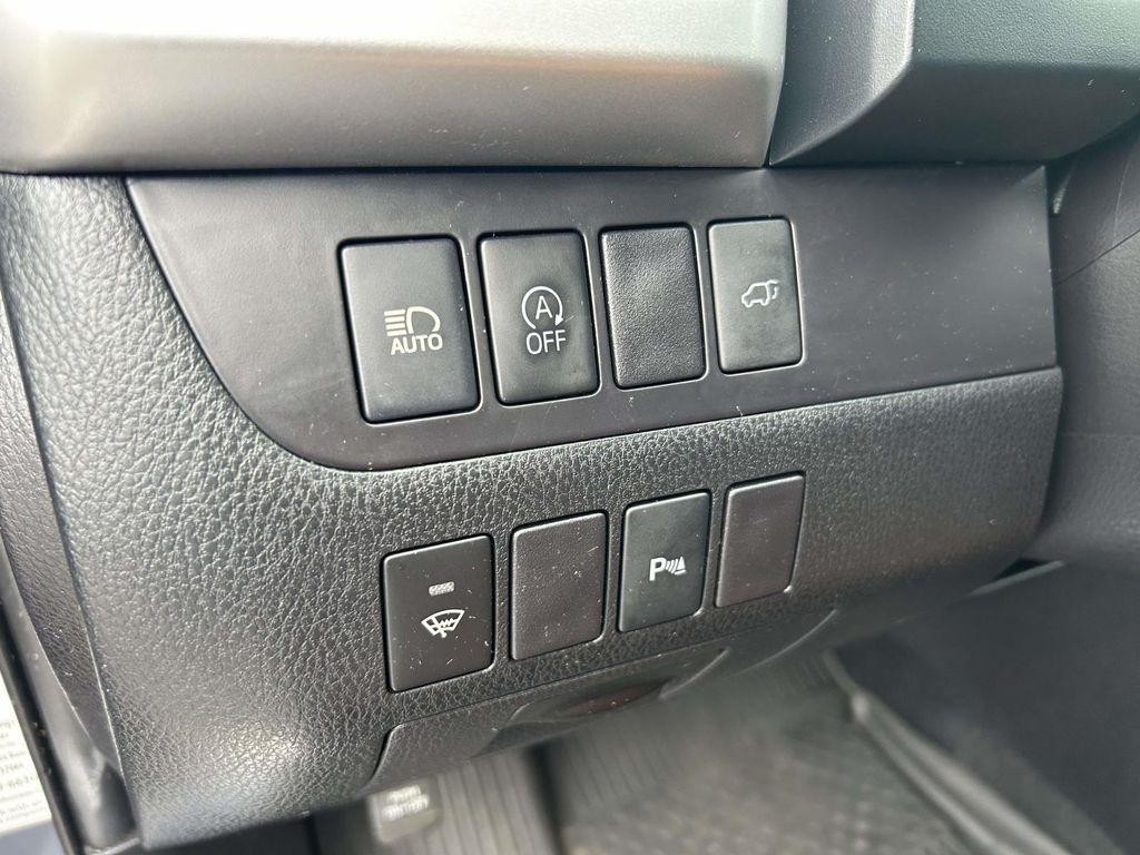 Toyota Highlander Limited V6 AWD (Natl) 2019