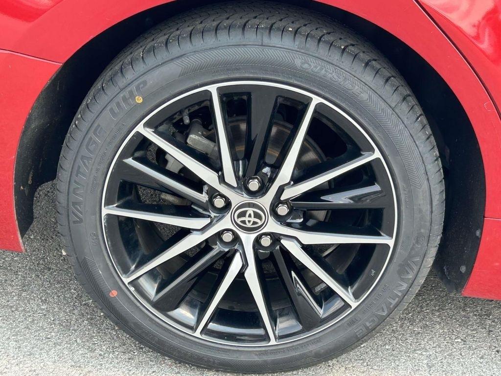 Toyota Camry SE Auto (Natl) 2021