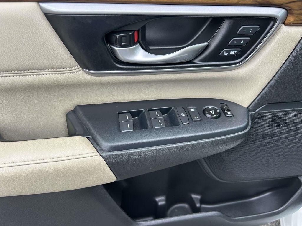Honda CR-V Touring 2WD 2019