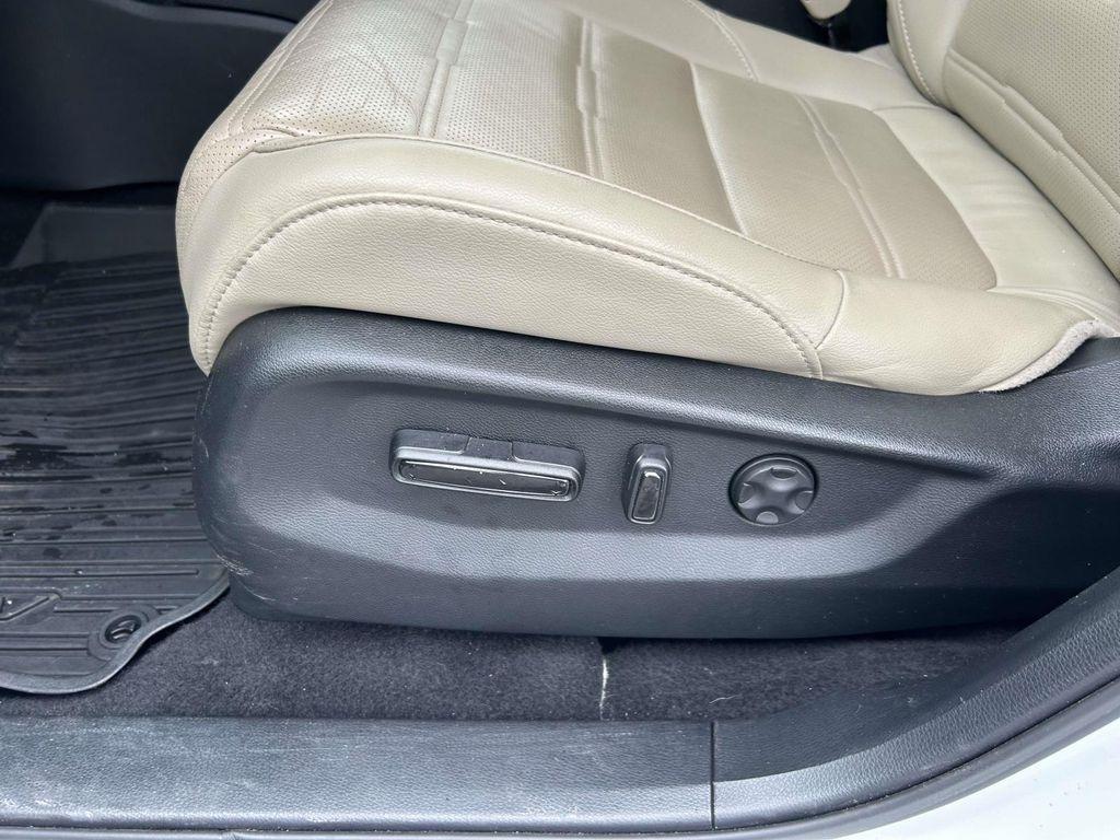 Honda CR-V Touring 2WD 2019