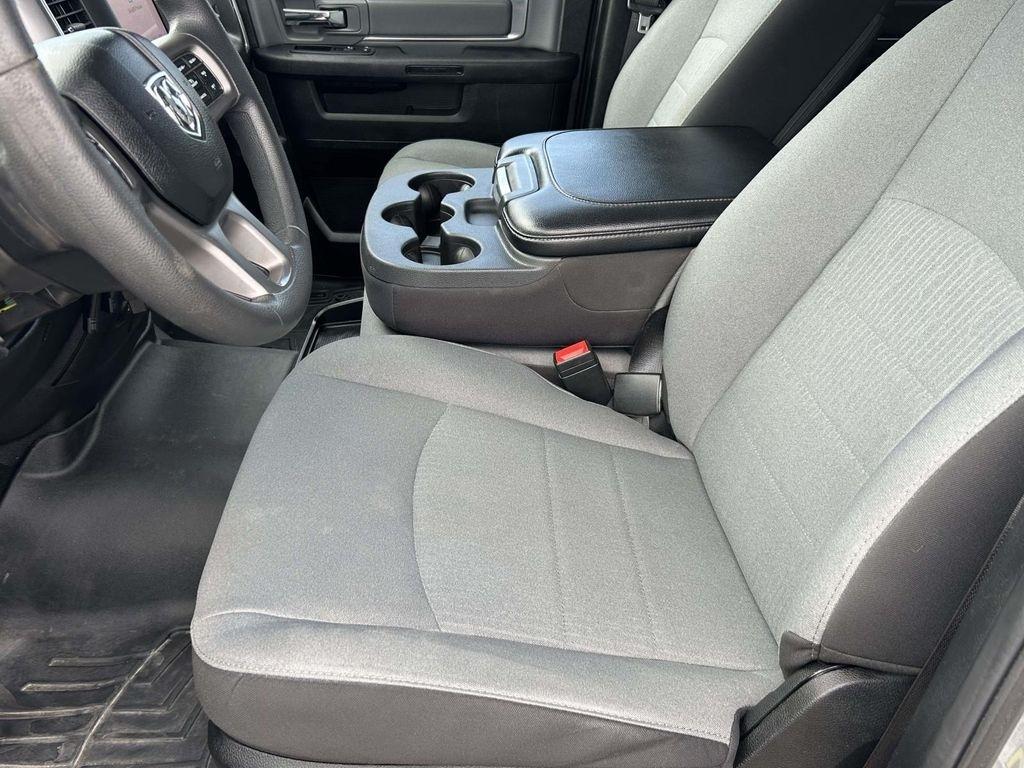 RAM 1500 Classic SLT 4x4 Crew Cab 5'7" Box 2023