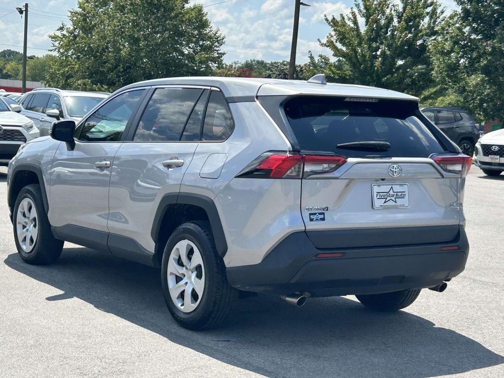 Toyota RAV4 LE FWD (Natl) 2023