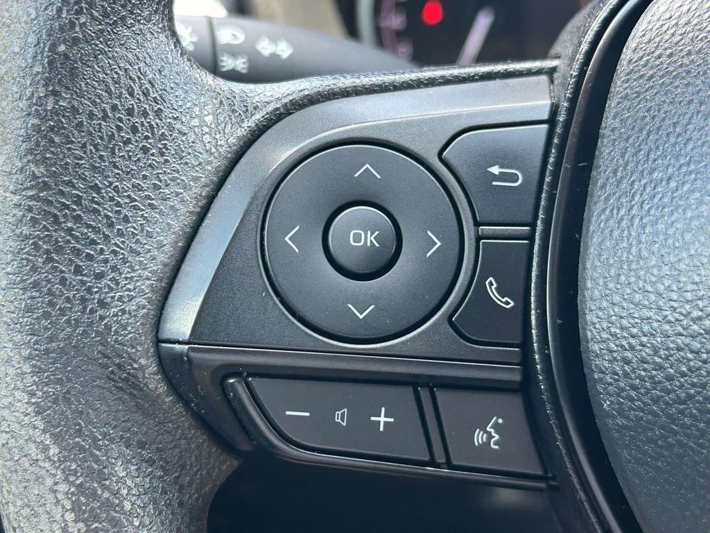 Toyota RAV4 LE FWD (Natl) 2023