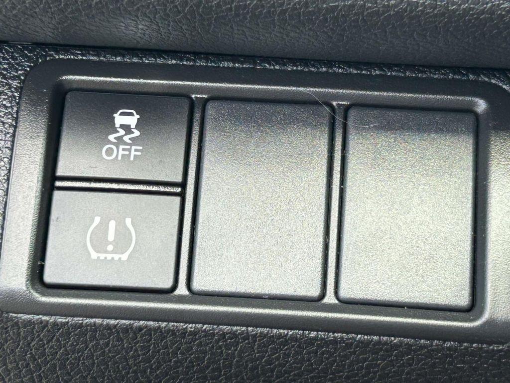 Honda Civic Hatchback LX CVT 2017