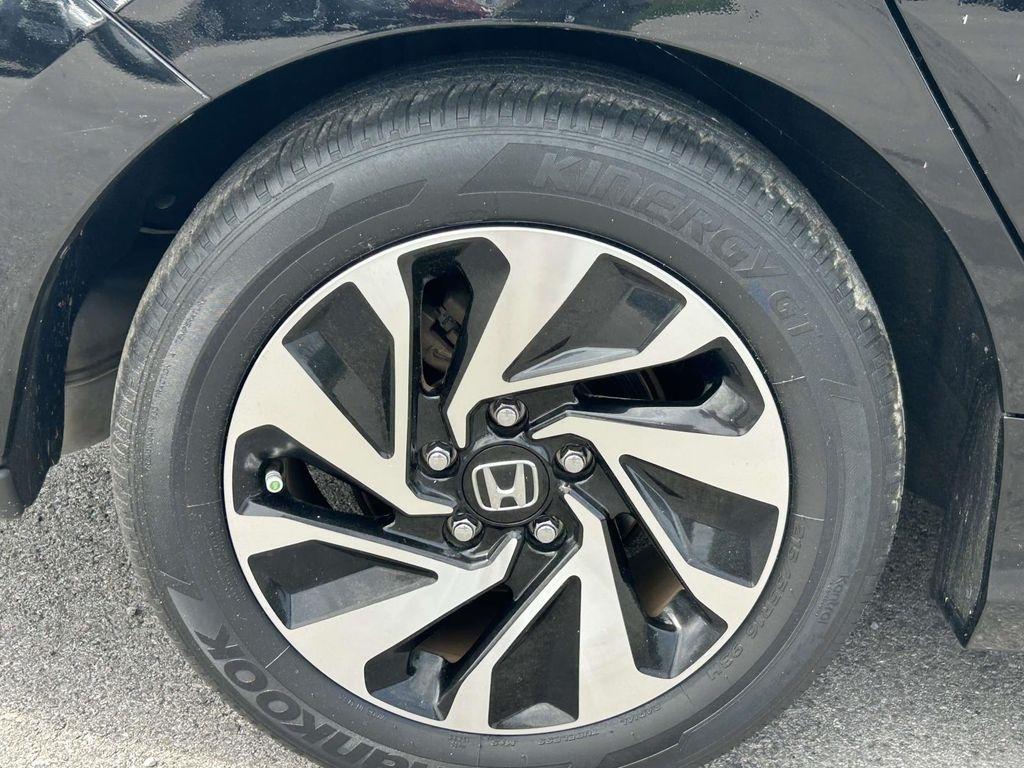 Honda Civic Hatchback LX CVT 2017