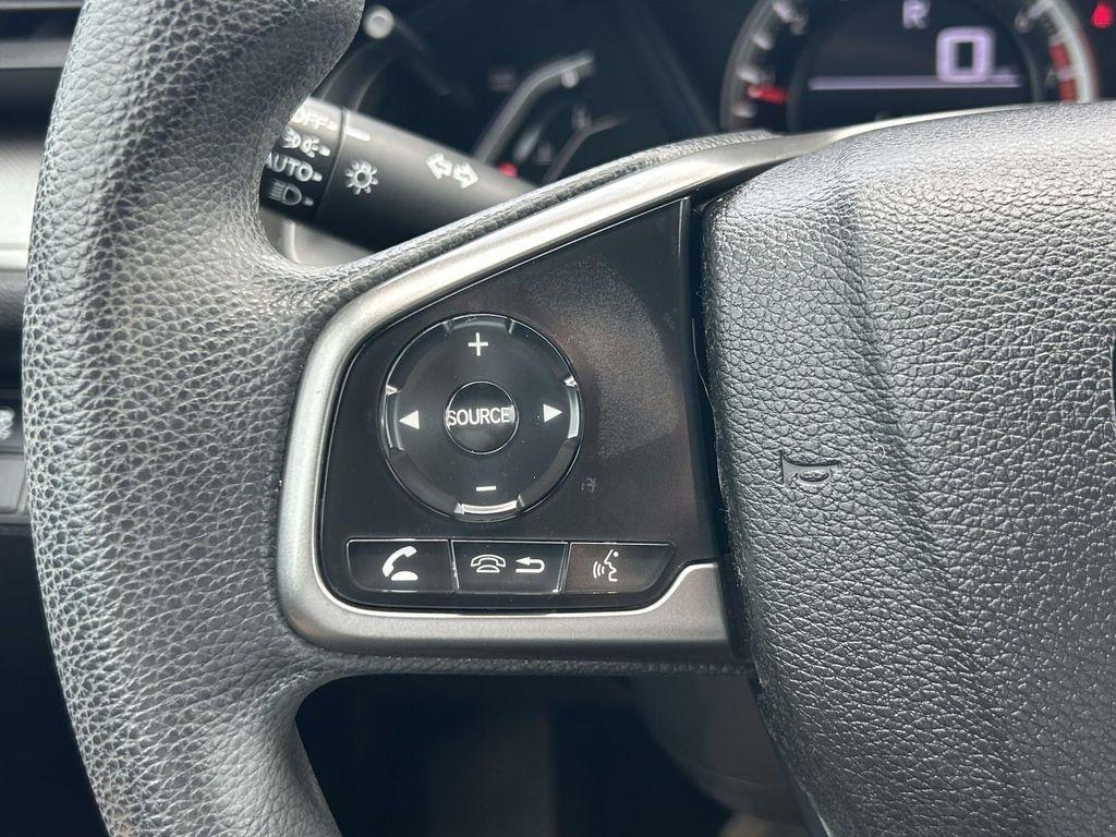 Honda Civic Hatchback LX CVT 2017