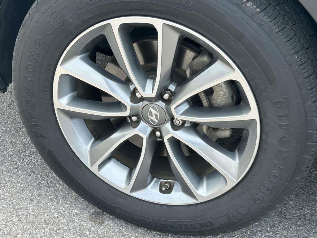 Hyundai Santa Fe SE 3.3L Auto 2017