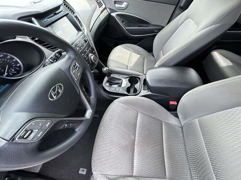 Hyundai Santa Fe SE 3.3L Auto 2017