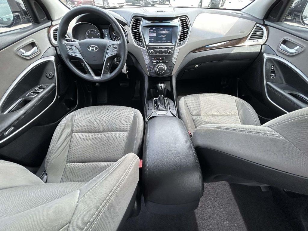 Hyundai Santa Fe SE 3.3L Auto 2017