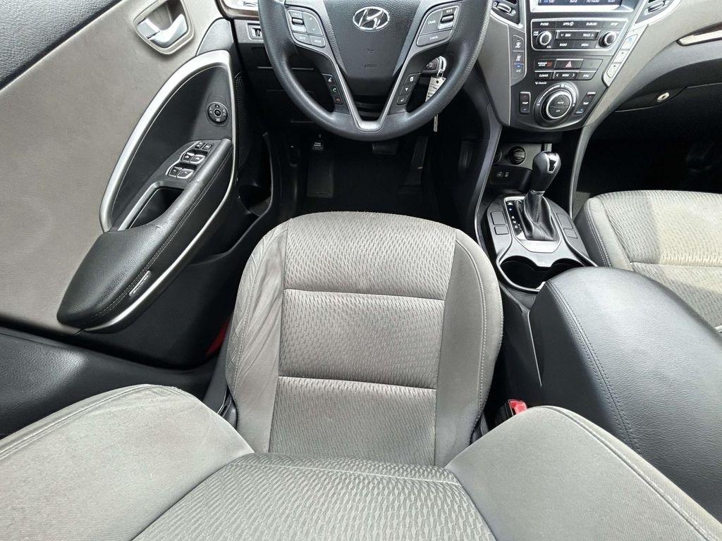 Hyundai Santa Fe SE 3.3L Auto 2017