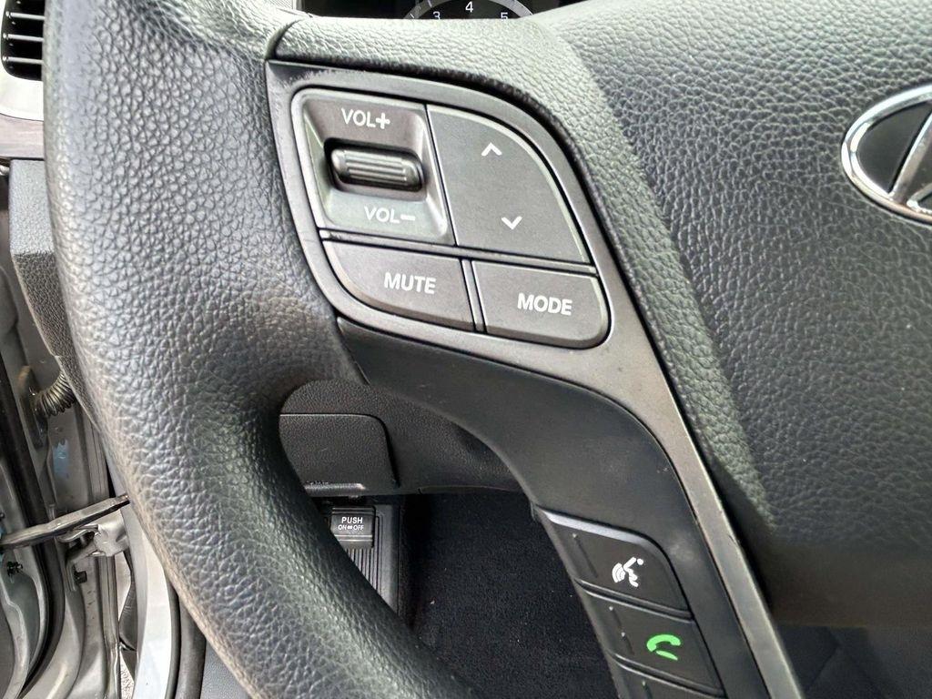 Hyundai Santa Fe SE 3.3L Auto 2017
