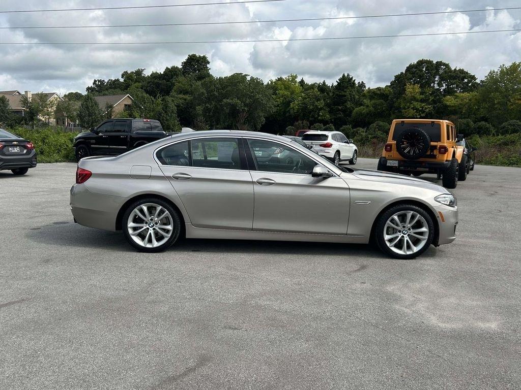 BMW 5 Series 4dr Sdn 535i RWD 2014