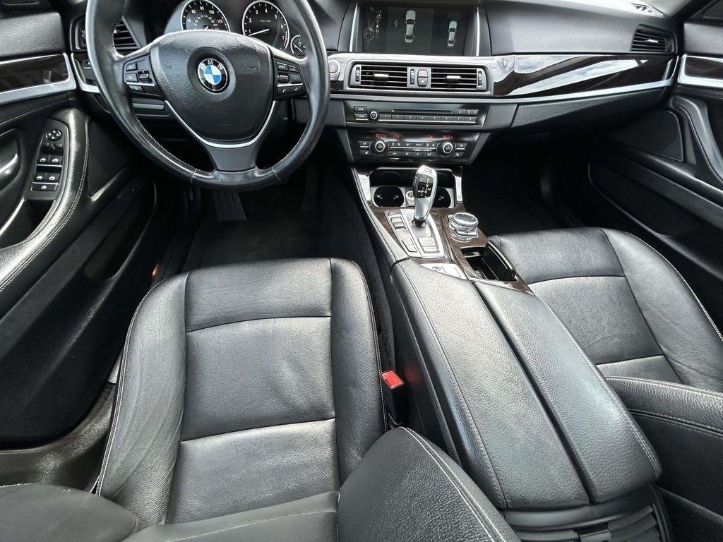 BMW 5 Series 4dr Sdn 535i RWD 2014