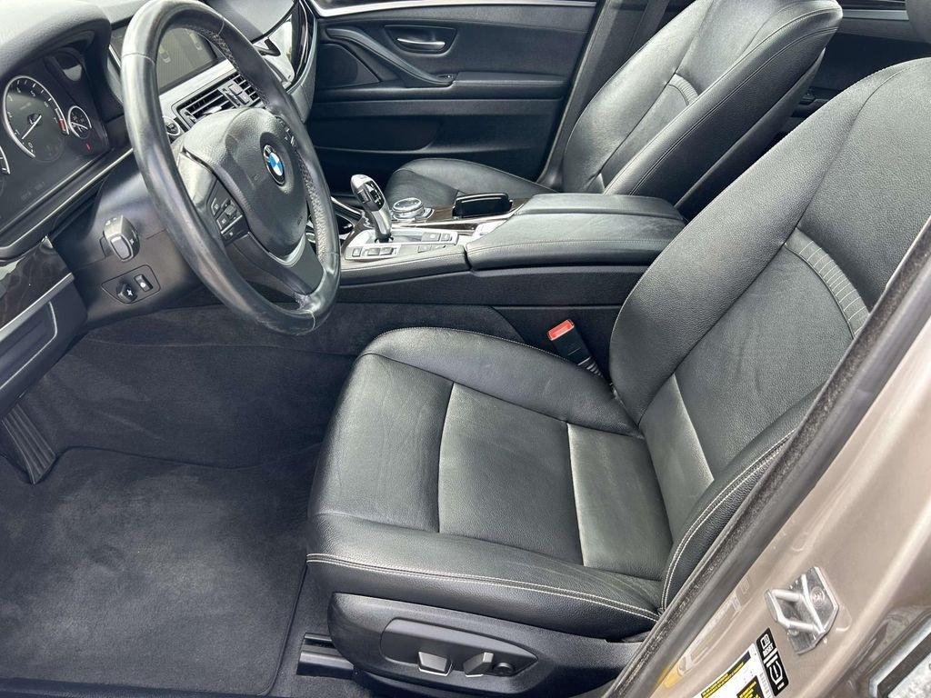 BMW 5 Series 4dr Sdn 535i RWD 2014