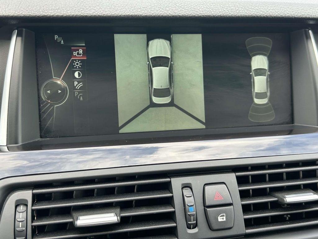 BMW 5 Series 4dr Sdn 535i RWD 2014