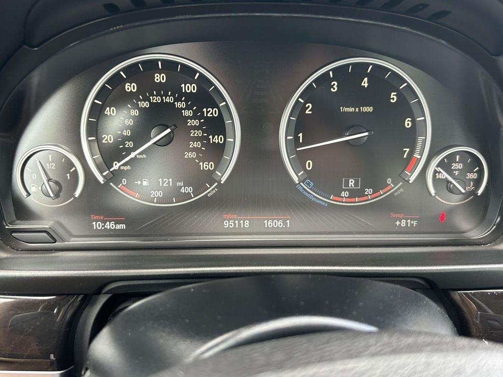 BMW 5 Series 4dr Sdn 535i RWD 2014