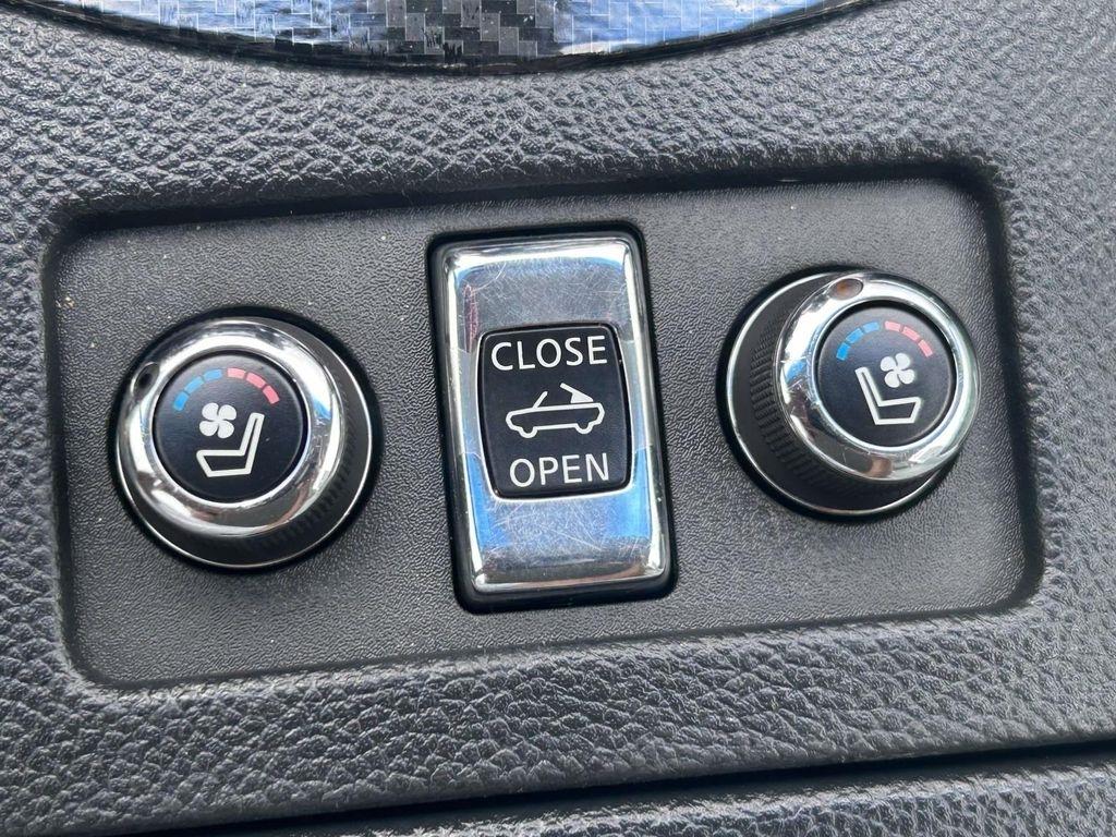 Infiniti G37 Convertible 2dr Base 2009