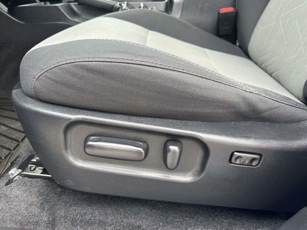 Toyota Tacoma 4WD TRD Off Road Double Cab 5' Bed V6 MT (Natl) 2020