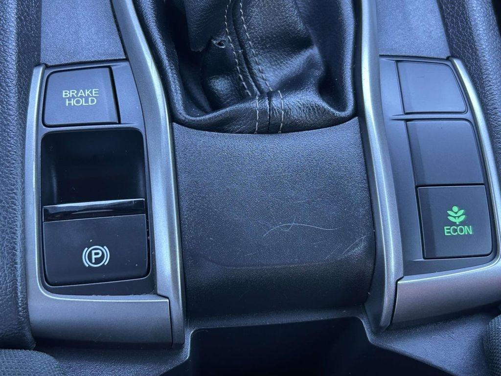 Honda Civic Hatchback LX Manual 2018