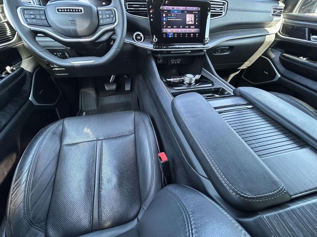 Jeep Wagoneer L Series II 4x2 *Ltd Avail* 2024