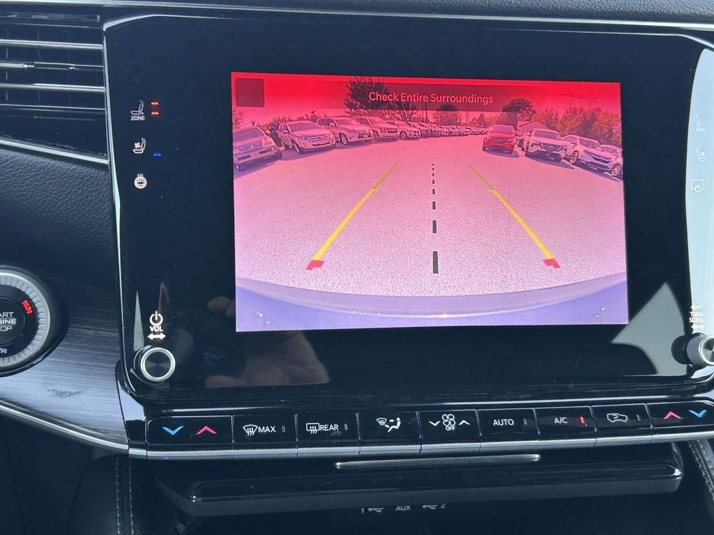 Jeep Wagoneer L Series II 4x2 *Ltd Avail* 2024