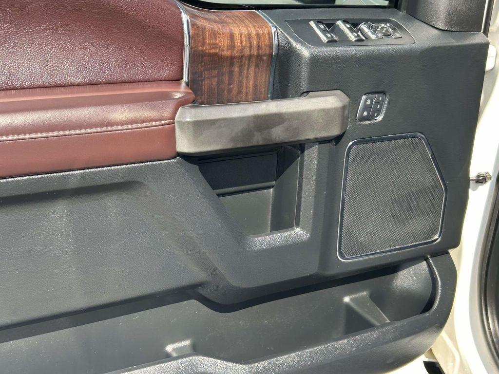 Ford F-150 4WD SuperCrew 145" King Ranch 2015