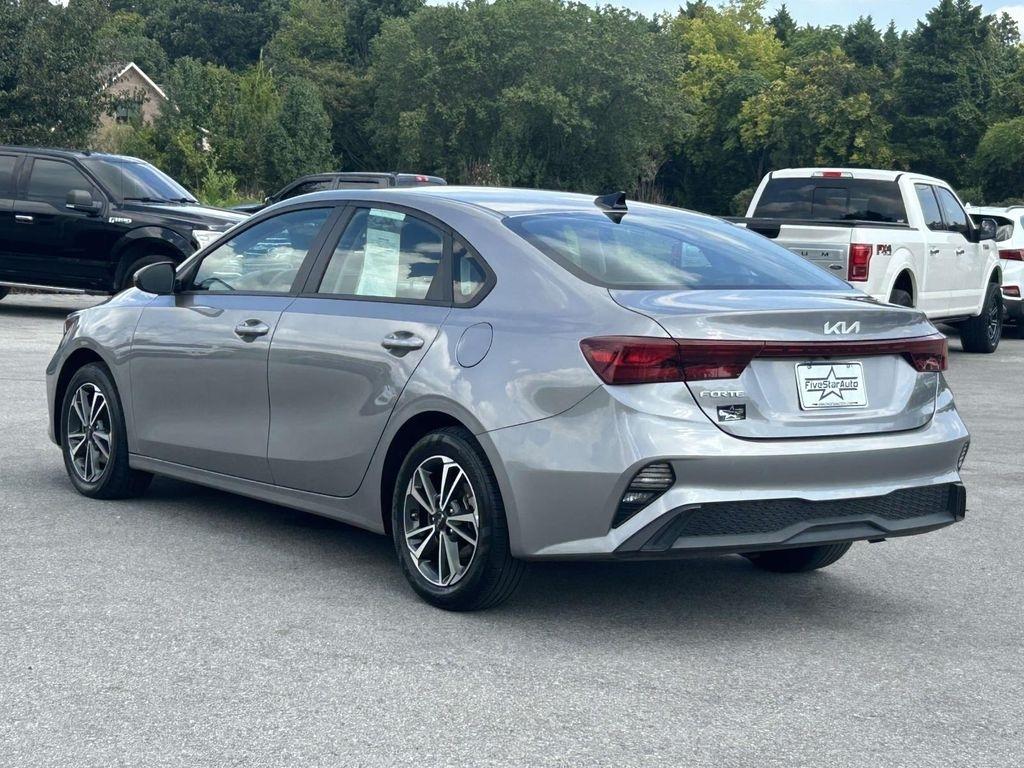 Kia Forte LXS IVT 2024