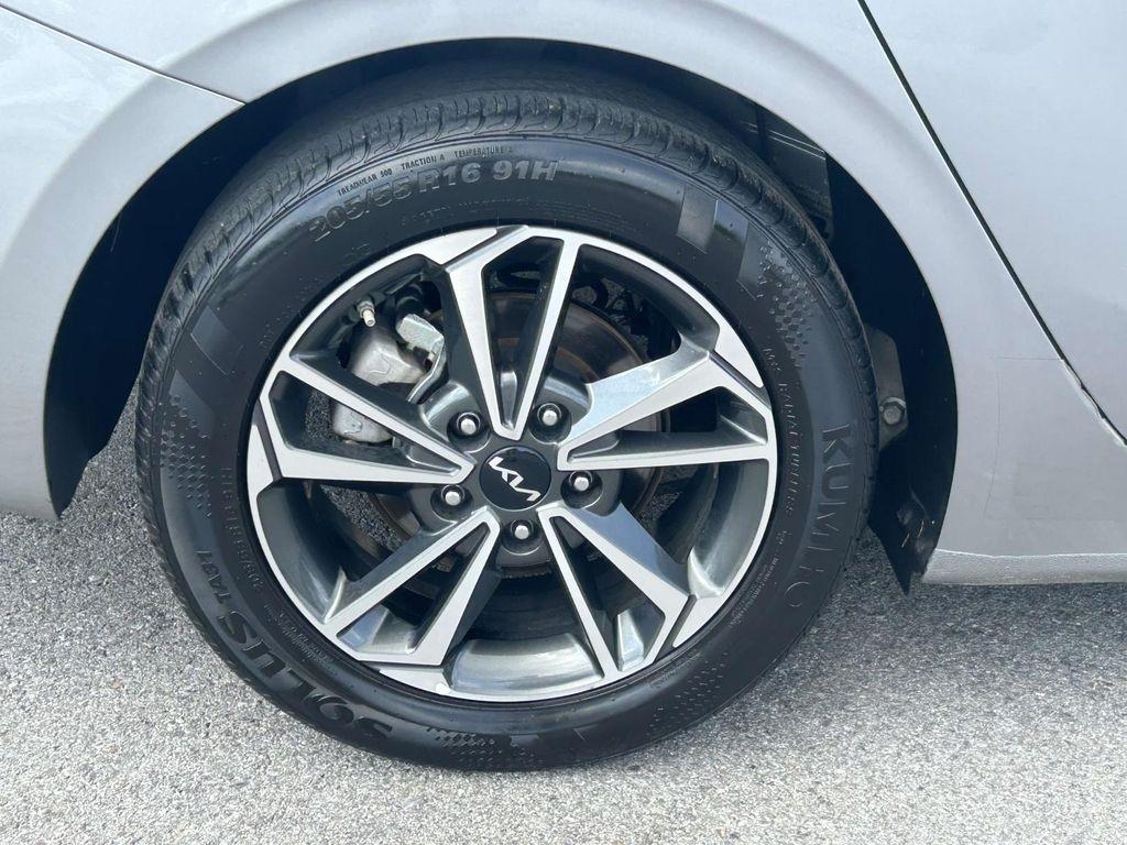 Kia Forte LXS IVT 2024
