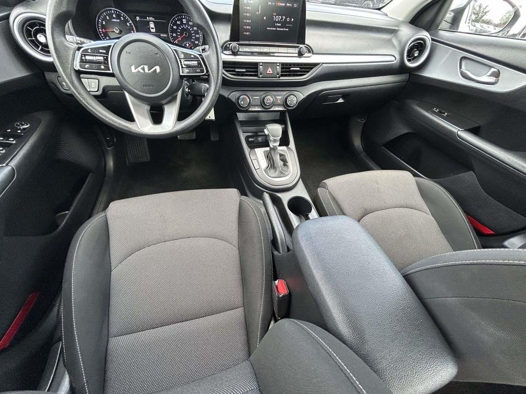 Kia Forte LXS IVT 2024
