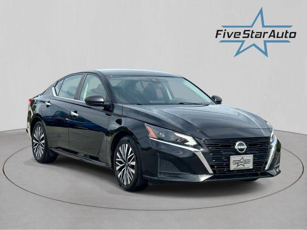 Nissan Altima 2.5 SV Sedan 2024