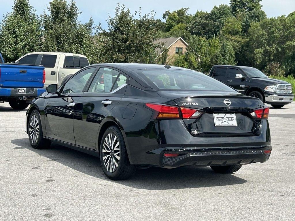 Nissan Altima 2.5 SV Sedan 2024