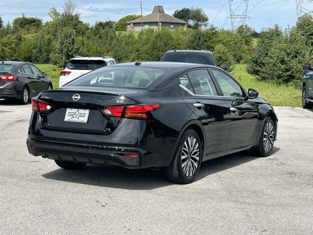 Nissan Altima 2.5 SV Sedan 2024