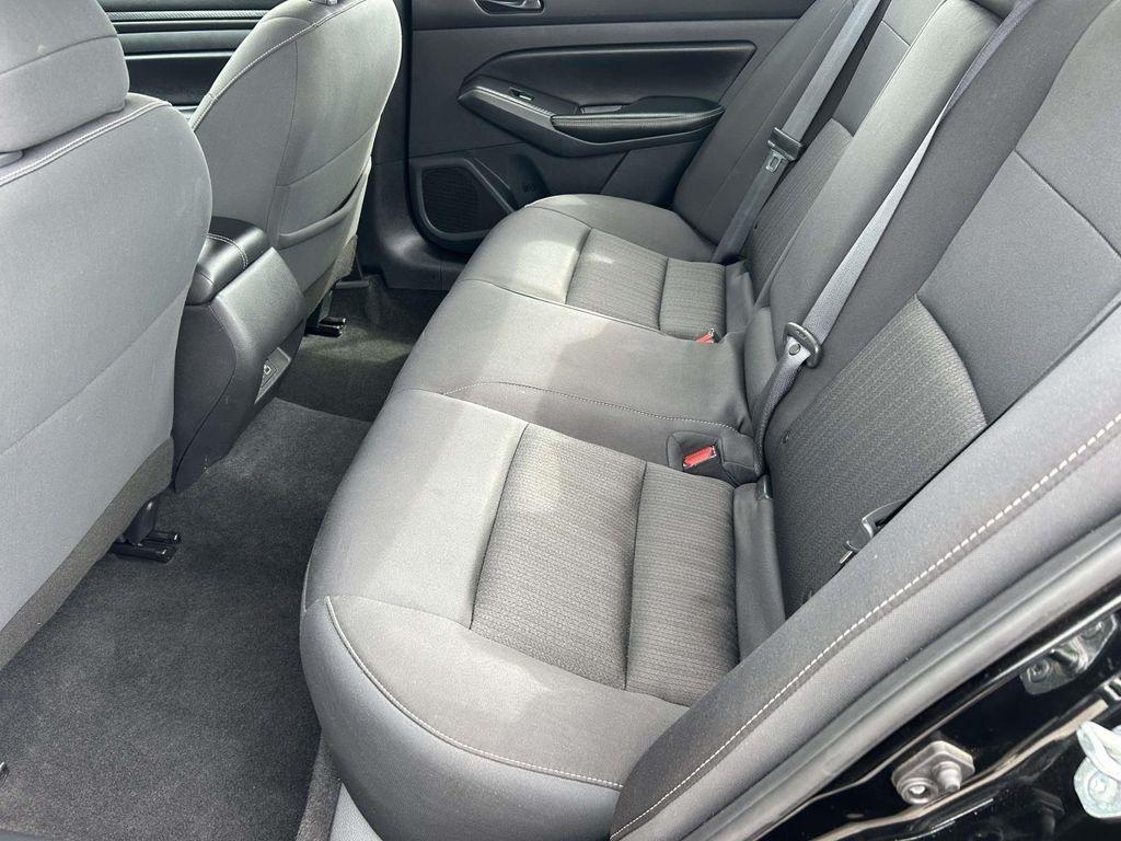 Nissan Altima 2.5 SV Sedan 2024