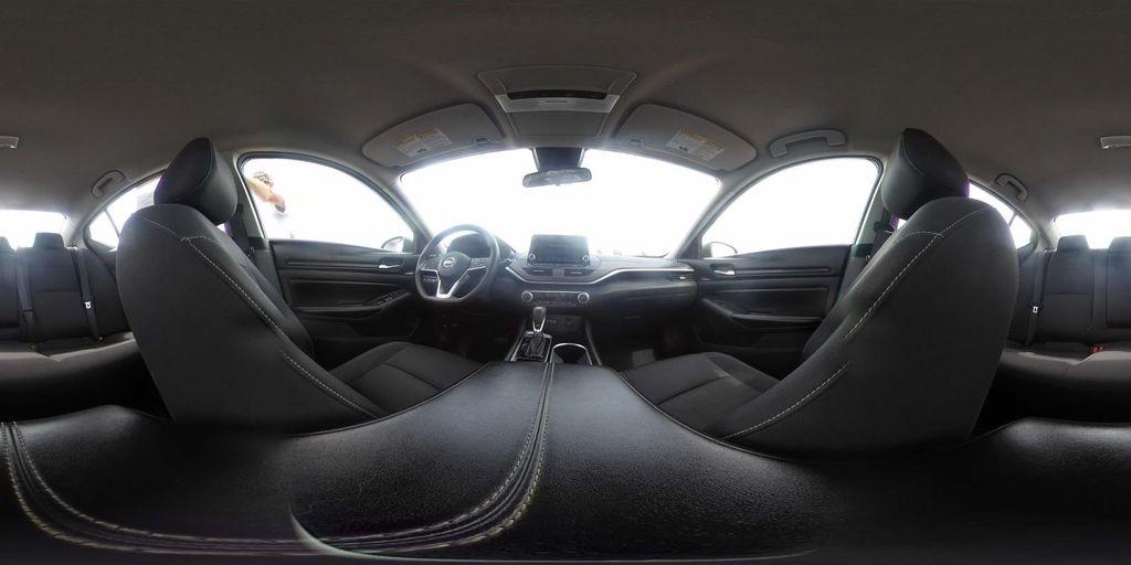 Nissan Altima 2.5 SV Sedan 2024
