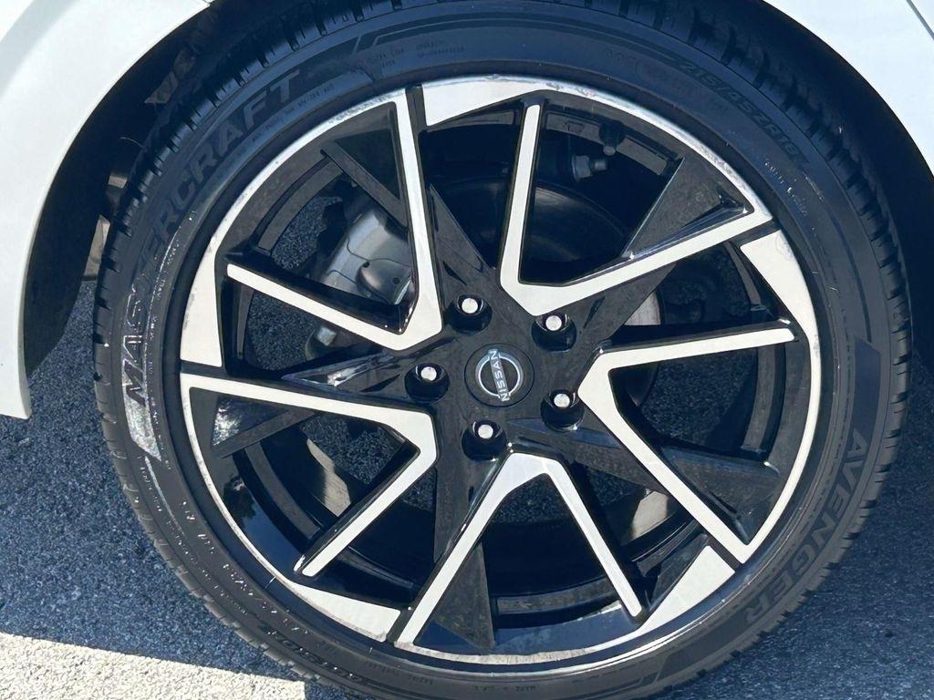 Nissan Sentra SR CVT 2025