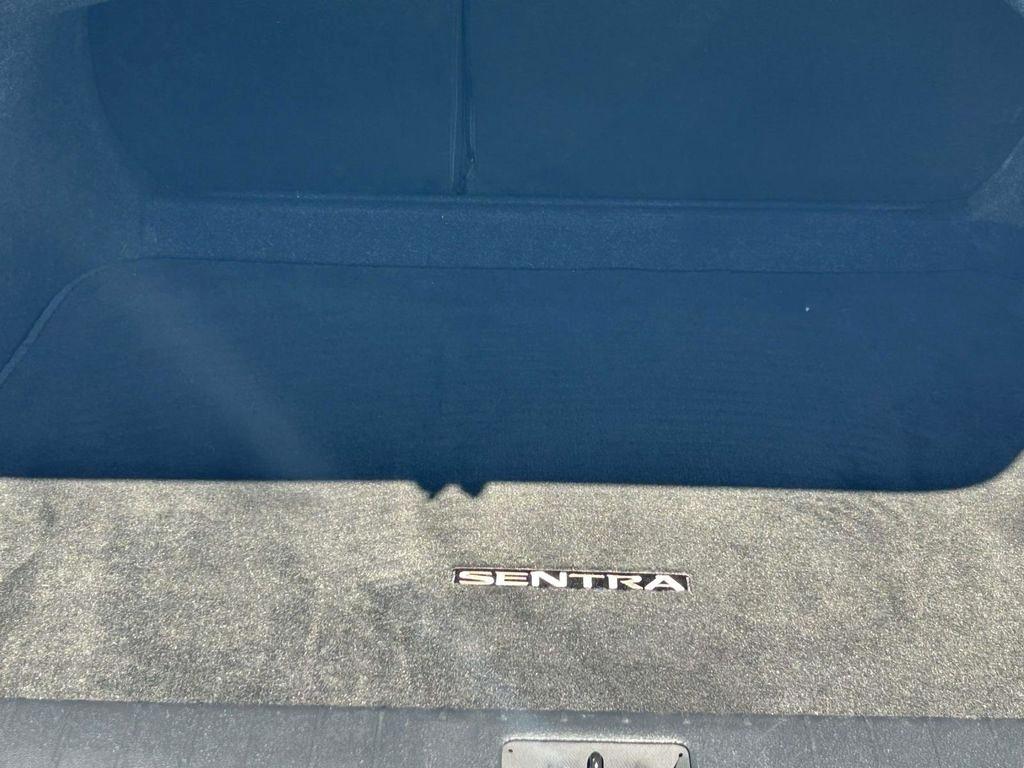 Nissan Sentra SR CVT 2025