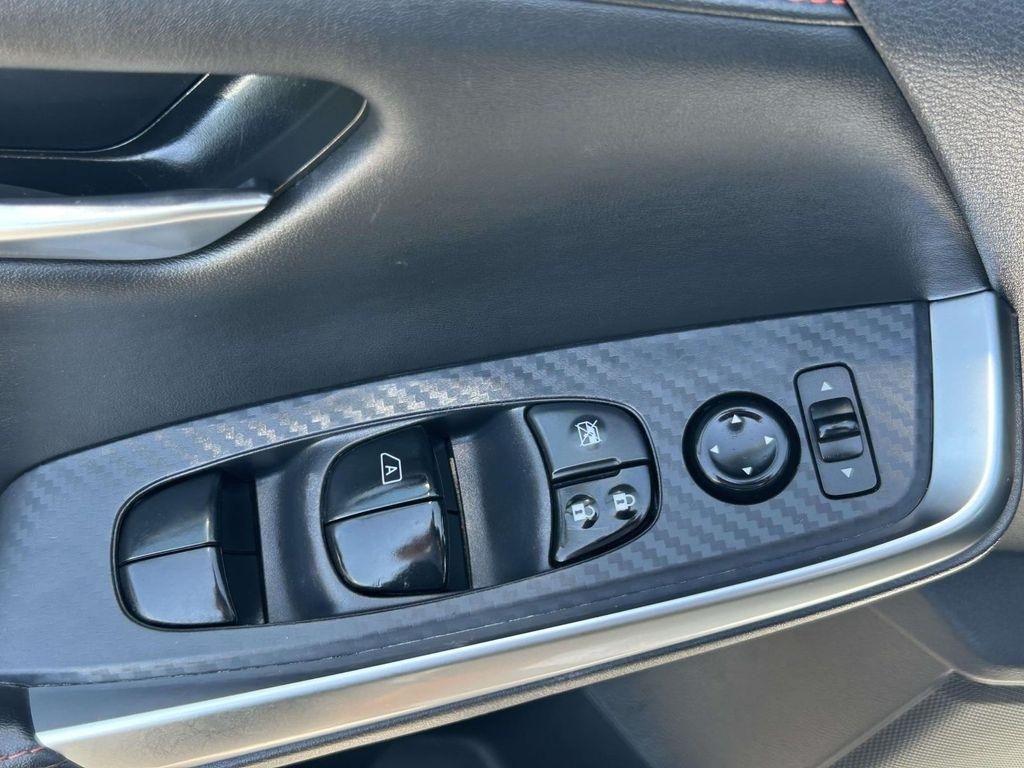 Nissan Sentra SR CVT 2025