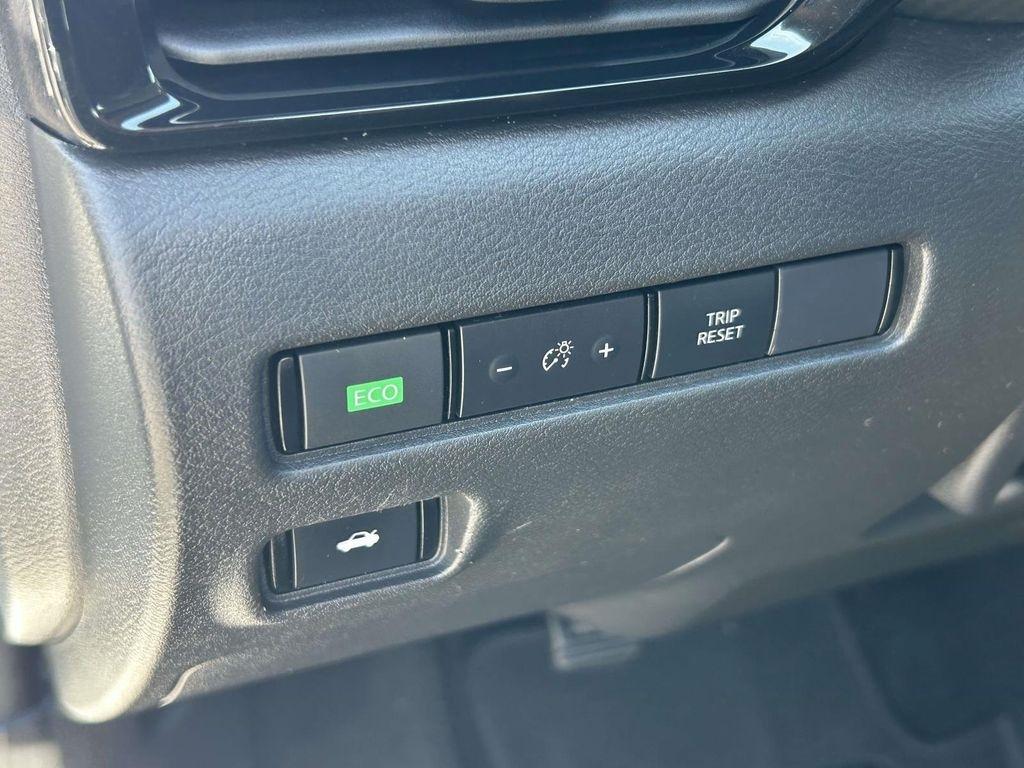 Nissan Sentra SR CVT 2025