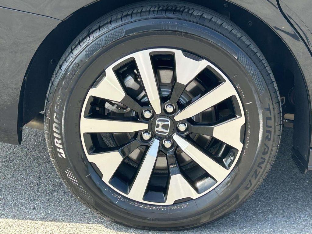 Honda Odyssey EX-L Auto 2025