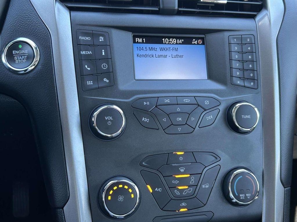 Ford Fusion S FWD 2020