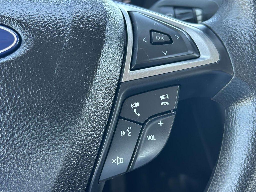Ford Fusion S FWD 2020