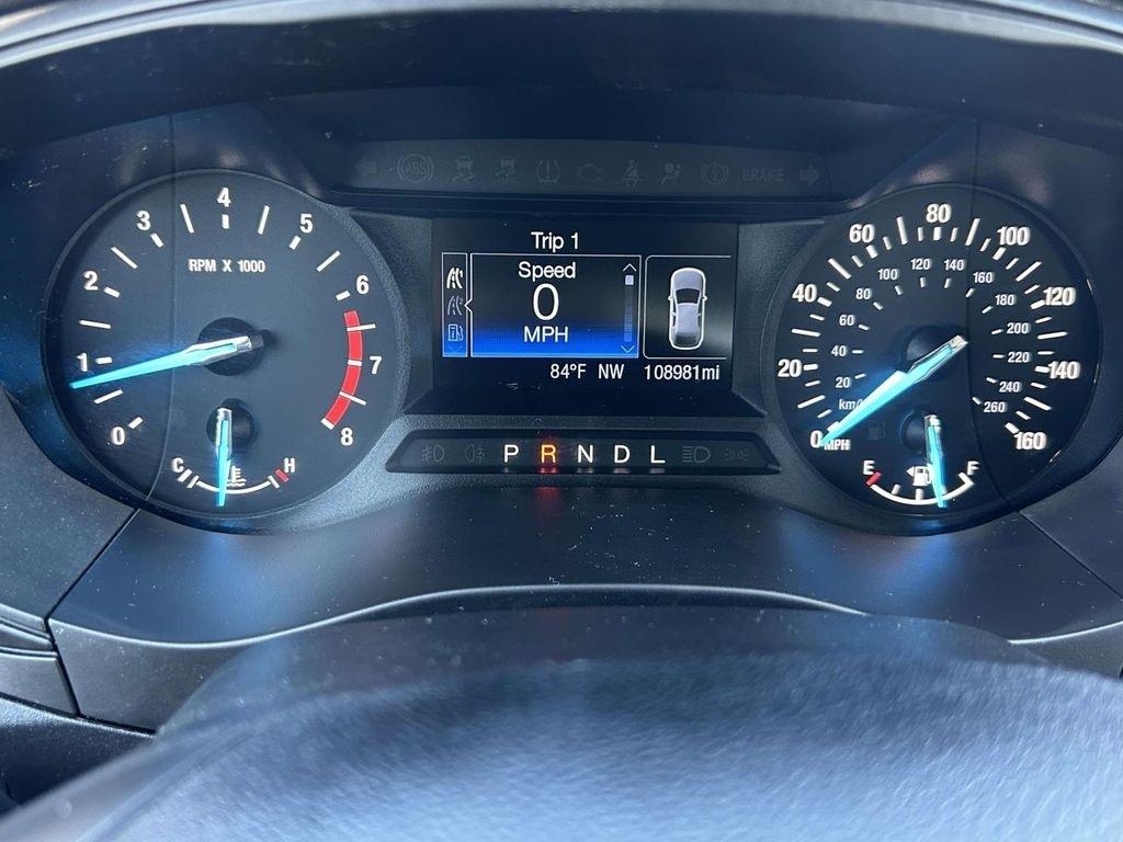 Ford Fusion S FWD 2020