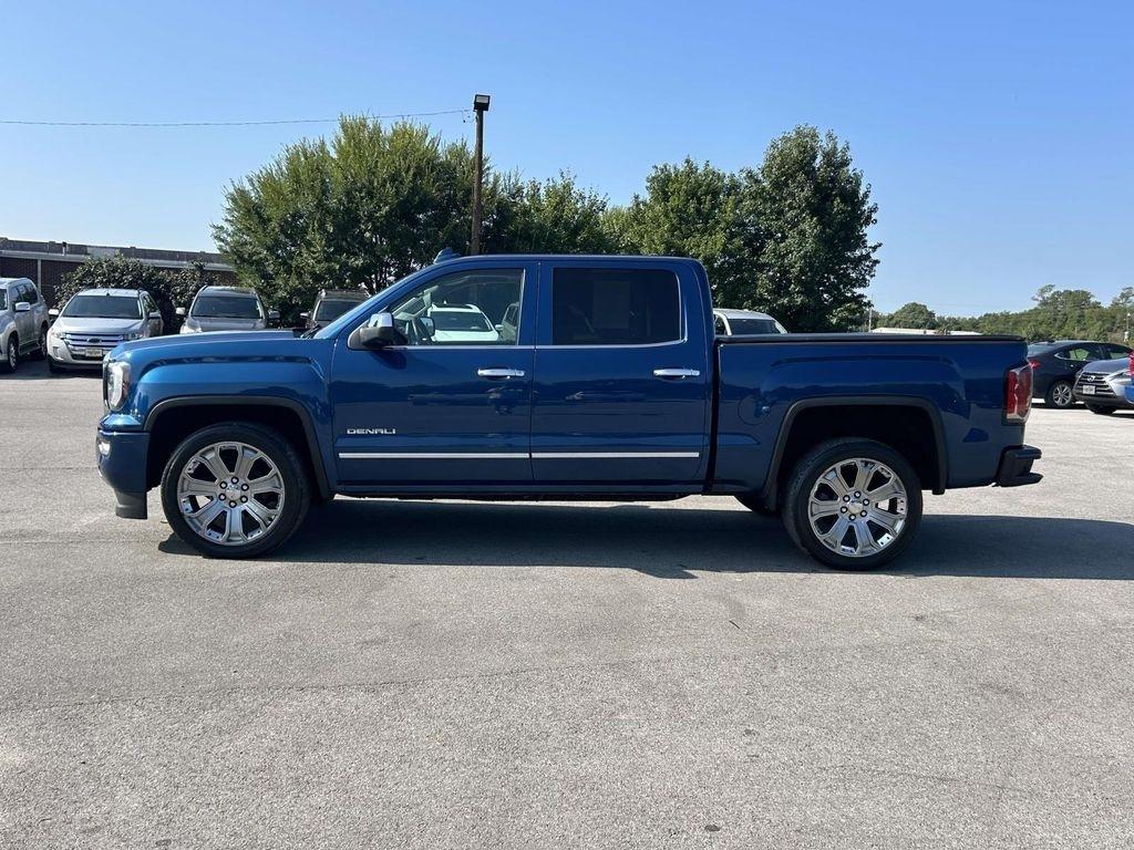 GMC Sierra 1500 4WD Crew Cab 143.5" Denali 2017
