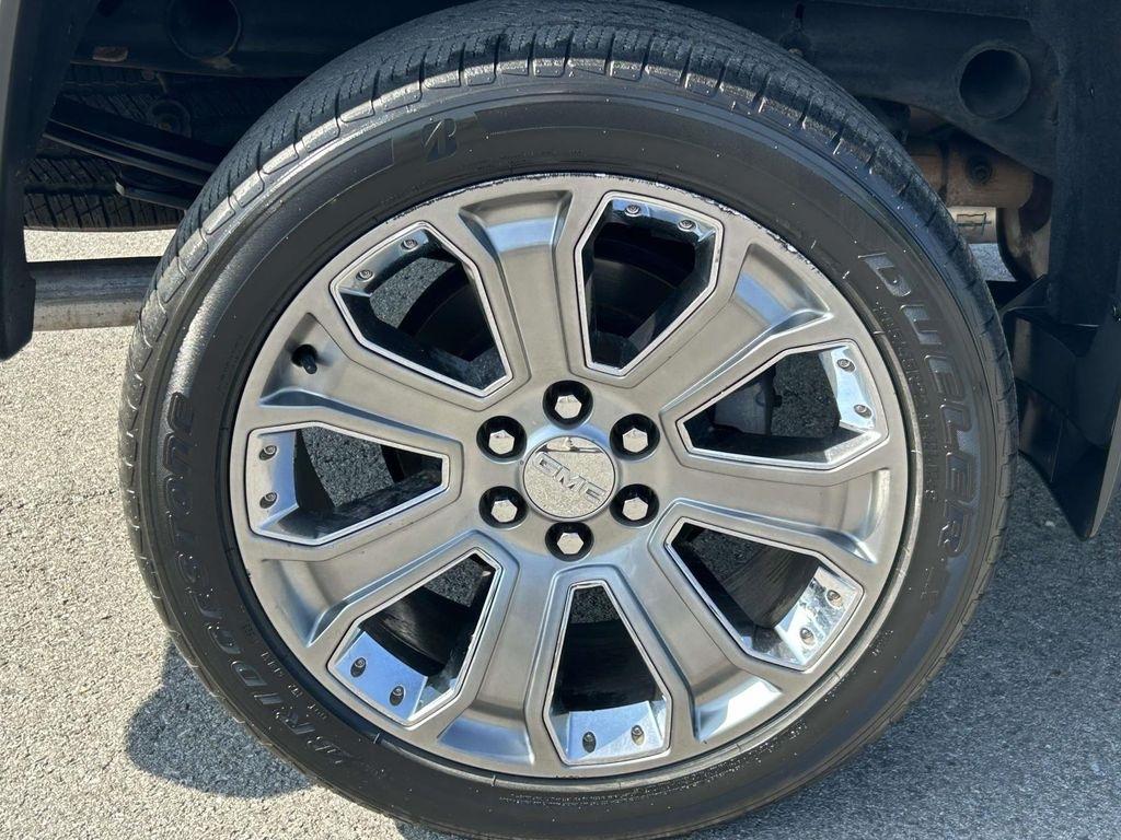 GMC Sierra 1500 4WD Crew Cab 143.5" Denali 2017