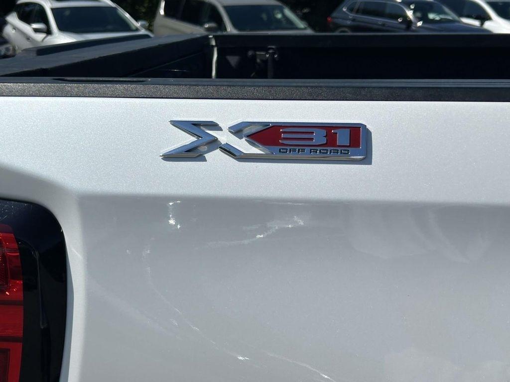 GMC Sierra 1500 4WD Crew Cab 147" SLT 2021