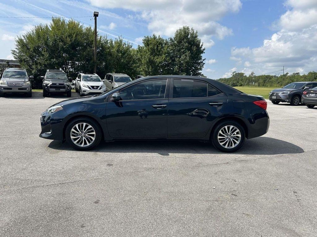 Toyota Corolla XLE CVT (Natl) 2018
